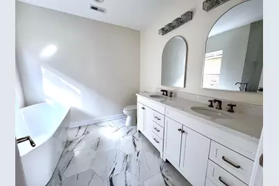 5320 W Ohio Street, Chicago, IL 60644 - Photo 17