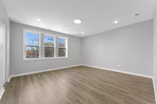 736 N Sawyer Ave, Chicago, IL 60624 - Photo 15