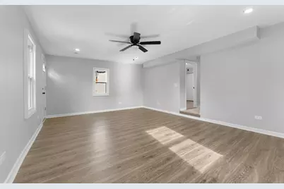 736 N Sawyer Avenue, Chicago, IL 60624 - Photo 13