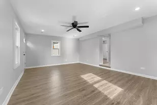 736 N Sawyer Ave, Chicago, IL 60624 - Photo 13