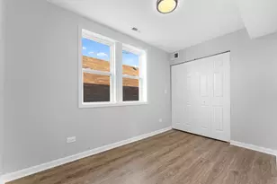 736 N Sawyer Ave, Chicago, IL 60624 - Photo 19