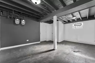 736 N Sawyer Ave, Chicago, IL 60624 - Photo 21