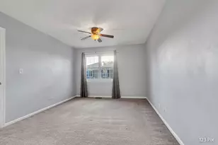 111 Brookwood Ct, Vernon Hills, IL 60061 - Photo 19