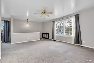 111 Brookwood Ct, Vernon Hills, IL 60061 - Photo 5