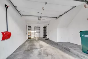 111 Brookwood Ct, Vernon Hills, IL 60061 - Photo 21