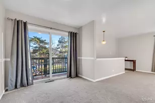 111 Brookwood Ct, Vernon Hills, IL 60061 - Photo 9