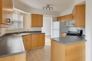 11467 Ashley Woods Dr, Westchester, IL 60154 - Photo 7