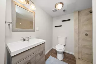 3315 W 60th Pl, Chicago, IL 60629 - Photo 17