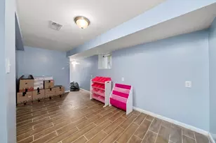 3315 W 60th Pl, Chicago, IL 60629 - Photo 19