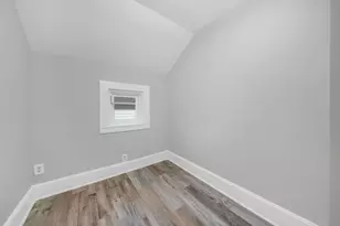 7515 W Douglas Ave, Summit, IL 60501 - Photo 13