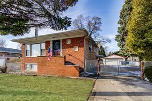 10912 Princess Ave, Chicago Ridge, IL 60415 - Photo 1