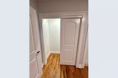 2308 W Farwell Avenue #3E, Chicago, IL 60645 - Photo 5