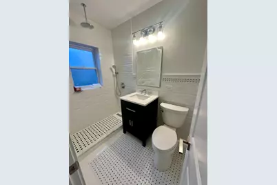 2308 W Farwell Avenue #3E, Chicago, IL 60645 - Photo 15