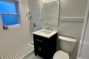 2308 W Farwell Ave, Chicago, IL 60645 - Photo 15