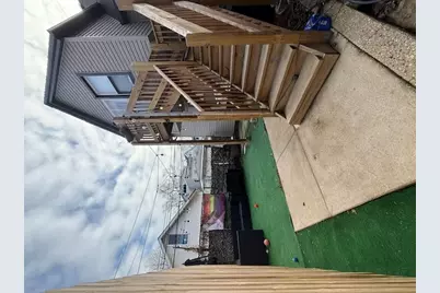 2115 W Barry Avenue, Chicago, IL 60618 - Photo 13