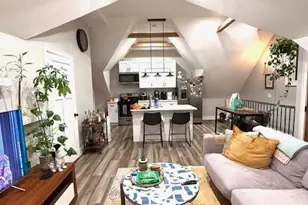 2115 W Barry Ave, Chicago, IL 60618 - Photo 3