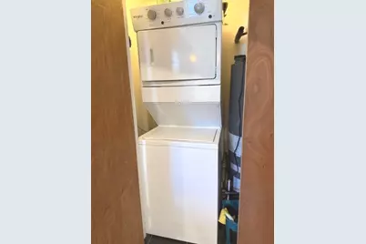 2115 W Barry Avenue #CH, Chicago, IL 60618 - Photo 13