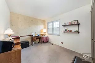 333 Pearson Cir, Naperville, IL 60563 - Photo 25