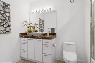 545 N Dearborn St, Chicago, IL 60654 - Photo 29