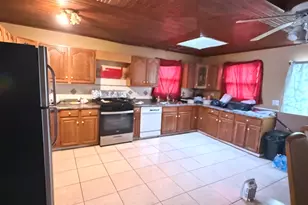 1115 Lotus Dr, Round Lake Beach, IL 60073 - Photo 7