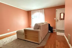 1115 Lotus Dr, Round Lake Beach, IL 60073 - Photo 15