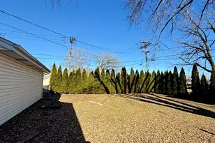 1115 Lotus Dr, Round Lake Beach, IL 60073 - Photo 31