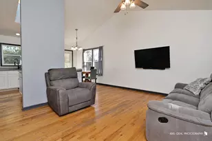 269 Lakewood Dr, Antioch, IL 60002 - Photo 3