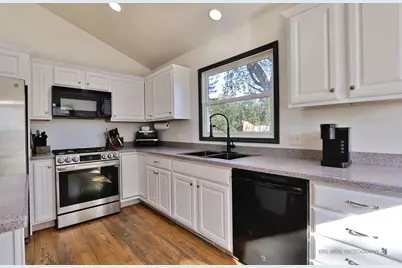 269 Lakewood Drive, Antioch, IL 60002 - Photo 7