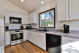 269 Lakewood Dr, Antioch, IL 60002 - Photo 7