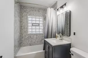 303 Spruce St, North Aurora, IL 60542 - Photo 15