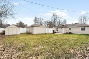 303 Spruce St, North Aurora, IL 60542 - Photo 25