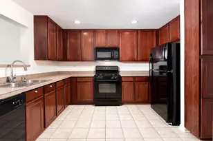 3388 Sanctuary Dr, Elgin, IL 60124 - Photo 5