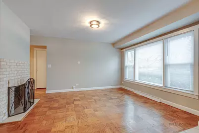 1595 N McKinley Road #1, Lake Forest, IL 60045 - Photo 9