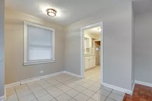 1595 N McKinley Rd, Lake Forest, IL 60045 - Photo 7