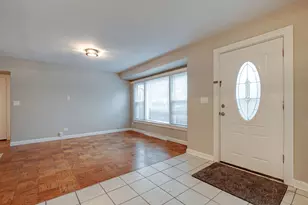 1595 N McKinley Rd, Lake Forest, IL 60045 - Photo 5