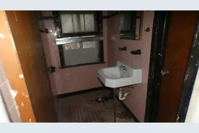 7842 S Seeley Avenue, Chicago, IL 60620 - Photo 15