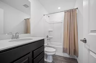 1034 Atterberg Rd, South Elgin, IL 60177 - Photo 7