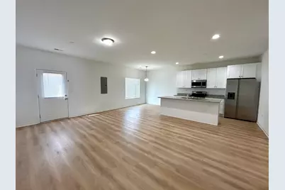 1123 Gillespie Lane #1123, Yorkville, IL 60560 - Photo 3