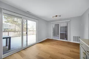 6318 Prideham St, Downers Grove, IL 60516 - Photo 9