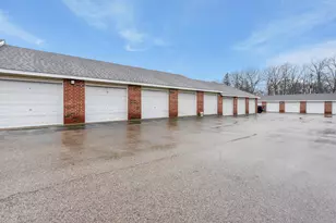 541 Leah Ln, Woodstock, IL 60098 - Photo 13