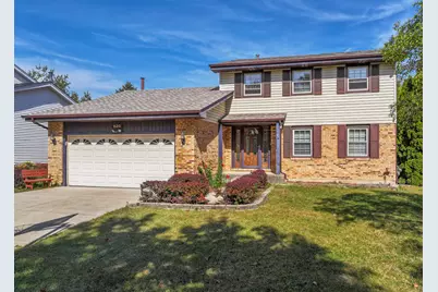 620 S Point Drive, Schaumburg, IL 60193 - Photo 1