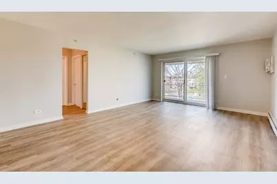 2206 S Goebbert Road #409, Arlington Heights, IL 60005 - Photo 5