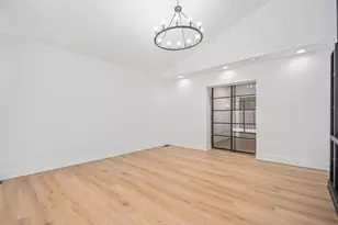 1430 Holland Pl, Downers Grove, IL 60515 - Photo 11