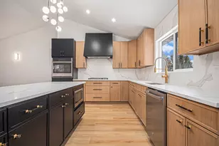 1430 Holland Pl, Downers Grove, IL 60515 - Photo 7