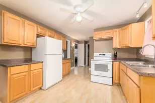 307 E Main Street Rd, Cary, IL 60013 - Photo 9