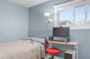 30W021 Danbury Dr, Warrenville, IL 60555 - Photo 11