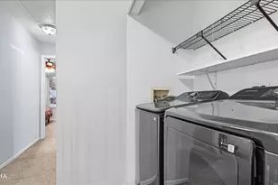 30W021 Danbury Dr, Warrenville, IL 60555 - Photo 9