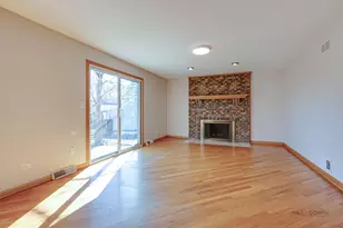 188 W Center St, Wood Dale, IL 60191 - Photo 9