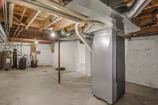 2402 N 41st Rd, Sheridan, IL 60551 - Photo 23