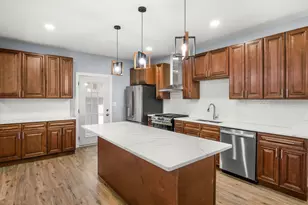 2402 N 41st Rd, Sheridan, IL 60551 - Photo 13